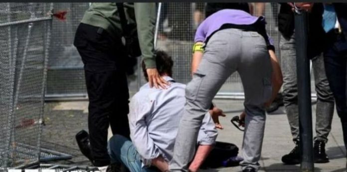 05862E35-2CDC-43CB-B085-DD91884ED974