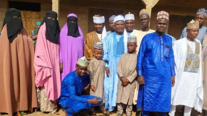 3404879A-2B45-4A43-8C59-E013B6D73A36