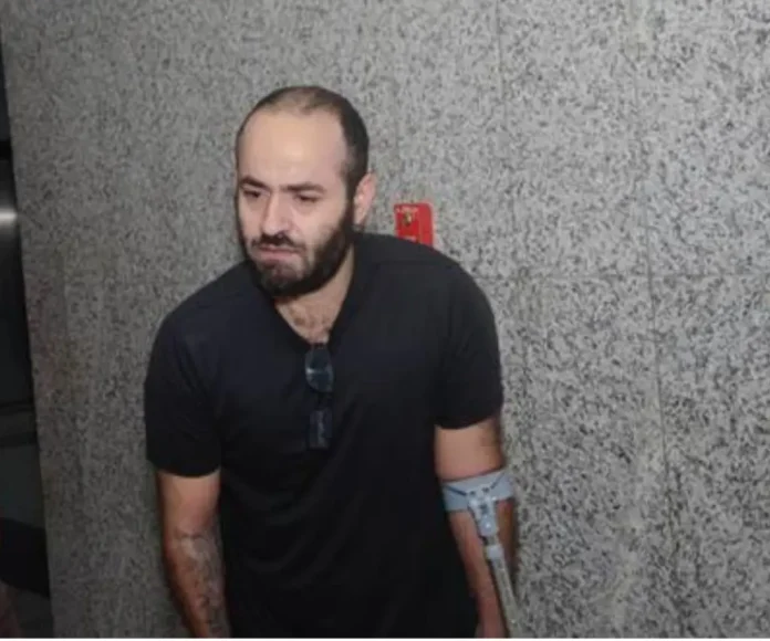 AB76E4C6-FBB9-46C8-A228-12C935F975B5