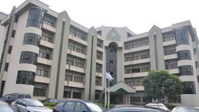 08E2F357-6CC7-48D3-8DF2-8DBE405B2E58