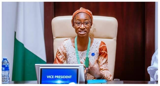 272D8969-2275-4D10-B636-6554C04BA4C2