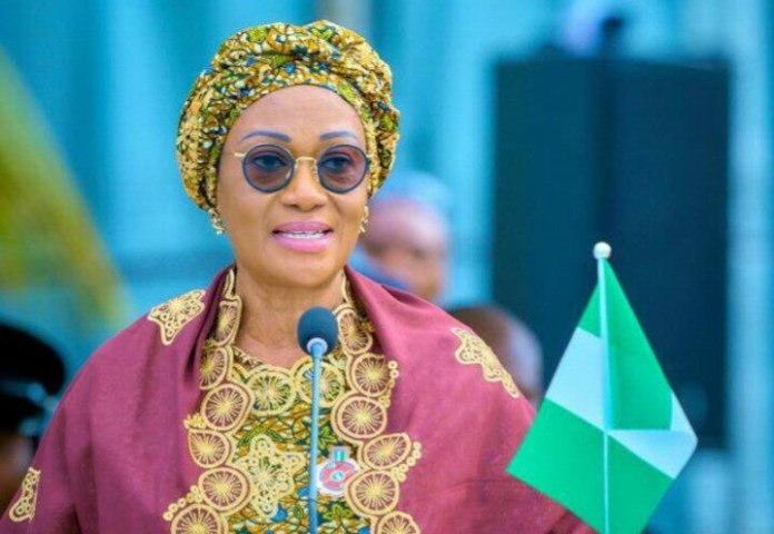 5C260D89-697F-4BB4-B71F-1CCE65AAC643