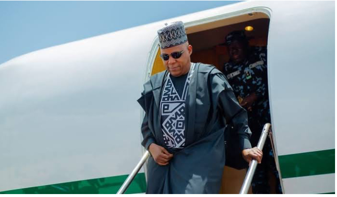 91B21F55-8CC6-403F-B7ED-2330E98623D0