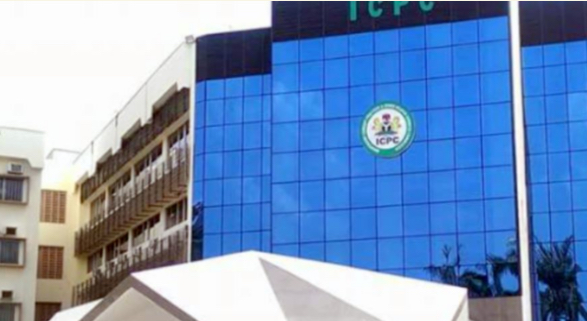 4F90FCEC-A4F6-401C-ABD0-1E64FD6EBBCB