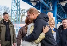 Prince Harry makes surprise visit to Ukraine