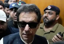 Pakistan government to challenge ex-PM Khan hospital move