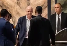 FIFA president Infantino to stay on after crisis meeting