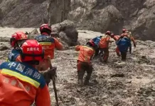 Nepal issues fresh flood warning as 3,000 still missing