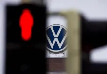 Volkswagen, Audi to recall almost 1 million cars in Germany