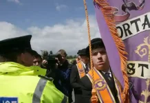 Northern Ireland: Pro-UK march to go through Catholic area