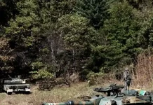 South Korea proposes military talks with North amid border tensions